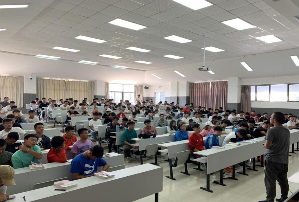 5888F04E8BACFBEEB24DC1CF2306AB0A